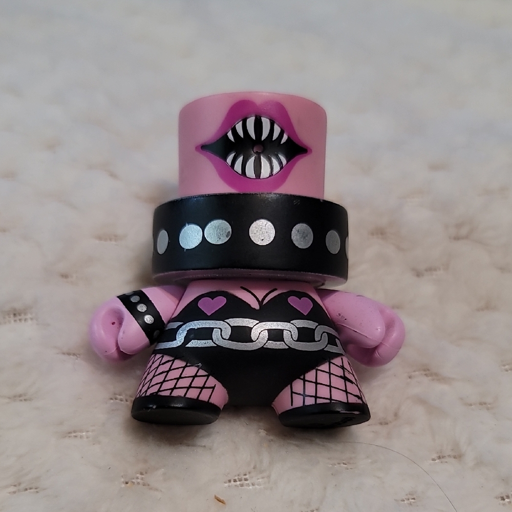Kidrobot Fatcap Series 2 Pink Smith Pink Lady Vinyl Figure
